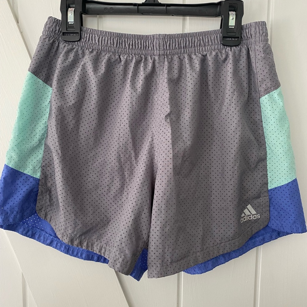 Adidas shorts size girls XL 16
